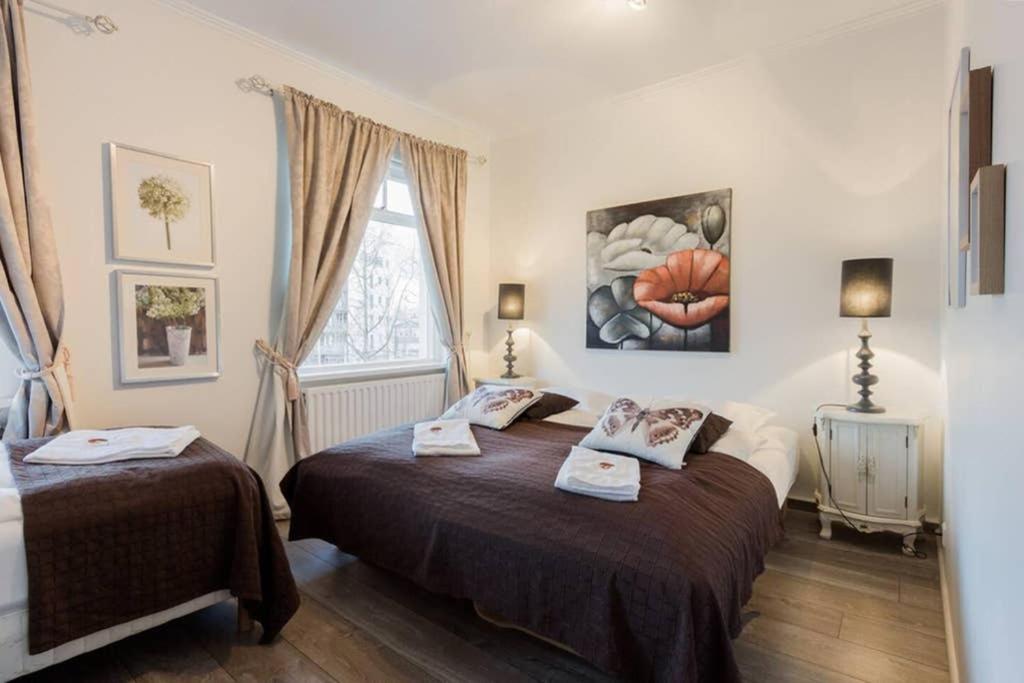 Superb Central Location, No Car Needed - Spacious アークレイリ エクステリア 写真